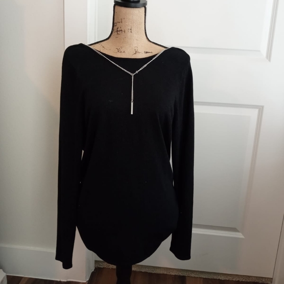 MICHAEL Michael Kors Tops - NWOT! MICHAEL KORS BLACK SPARKLE TOP WITH ACCESSORY